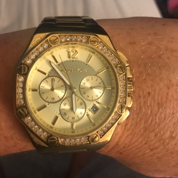 Michael Kors Yellow Gold Watch - Picture 1 of 3